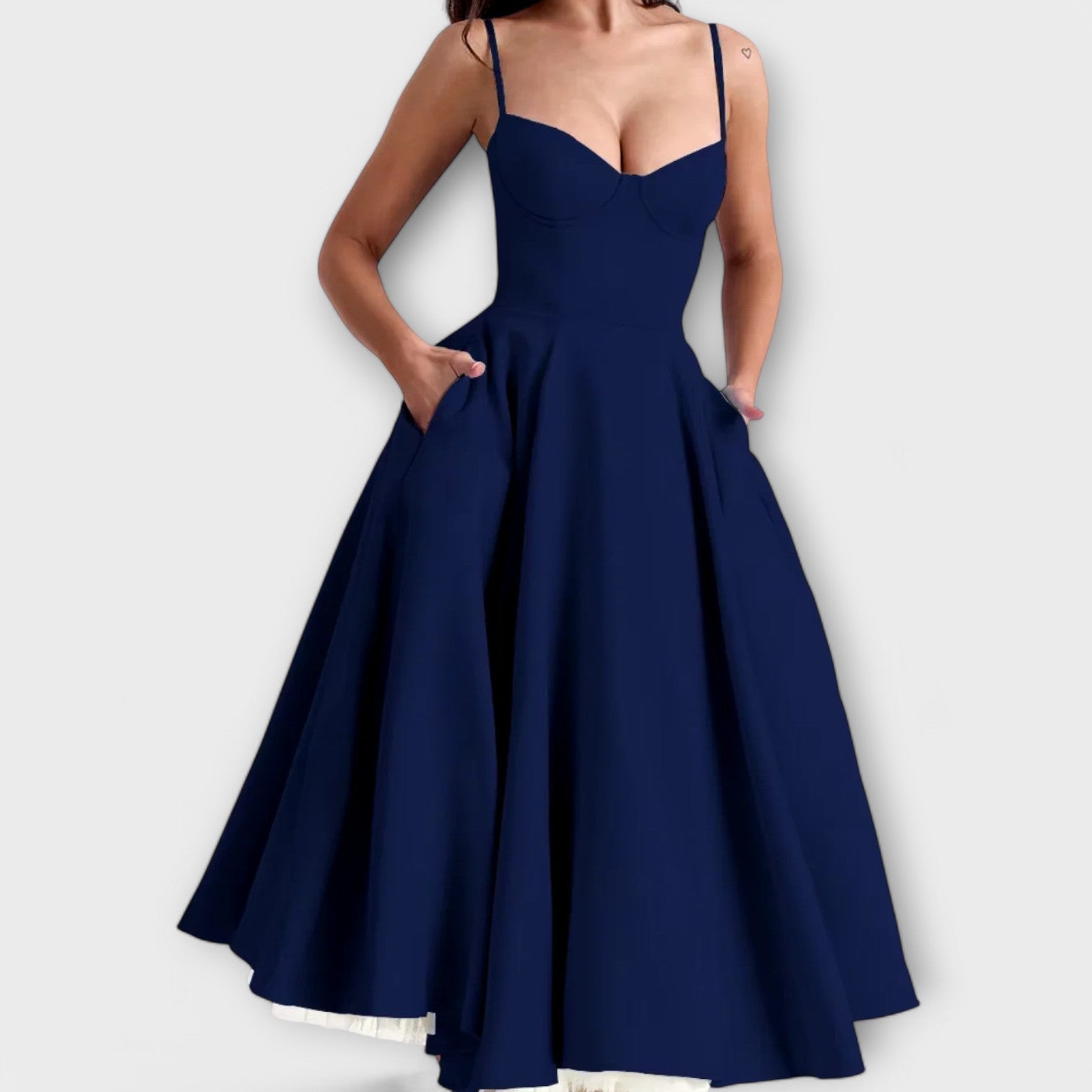 Mélie – Lahke poletne obleke s korzetnim detajlom