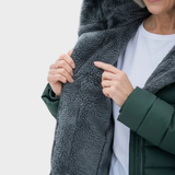 Maja – Eleganten zimski plašč s podlogo za brezskrbno razkošje