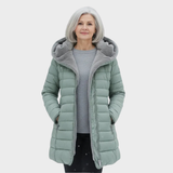 Maja – Eleganten zimski plašč s podlogo za brezskrbno razkošje