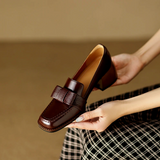 Loaferji Contessa Knoten